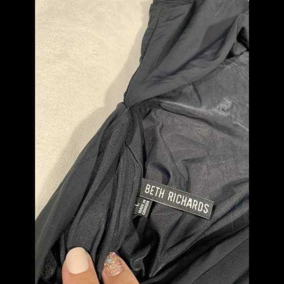 NEW $260 Beth Richards Twist One-Piece Swimsuit in Black [SZ Large‎ ] - Picture 10 of 12